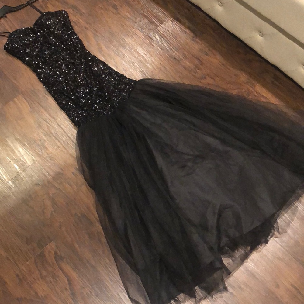 Atina Collection - image 1